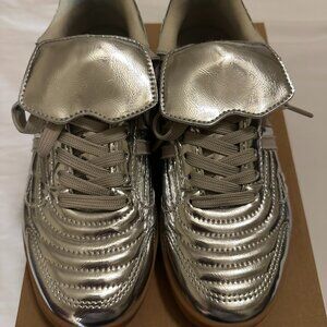 Steve Madden Madrid Sneakers – Silver – Size 8